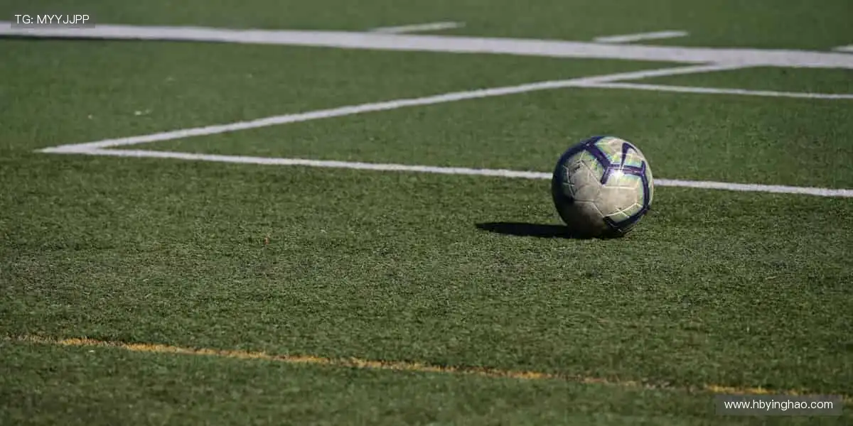 指尖掌控赛场,弹幕点燃激情!🎥